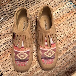 Comfortview Women's Brown and Red Patterned Moccasins